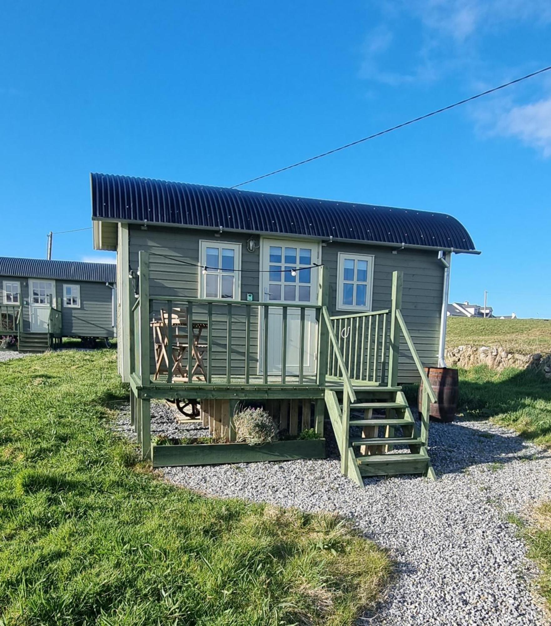 Вилла Wild Meadow Huts Дулин Экстерьер фото
